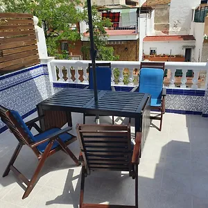 Private Townhouse With Roof Terrace Close To The Beach Vakantiehuis